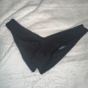skims panty
